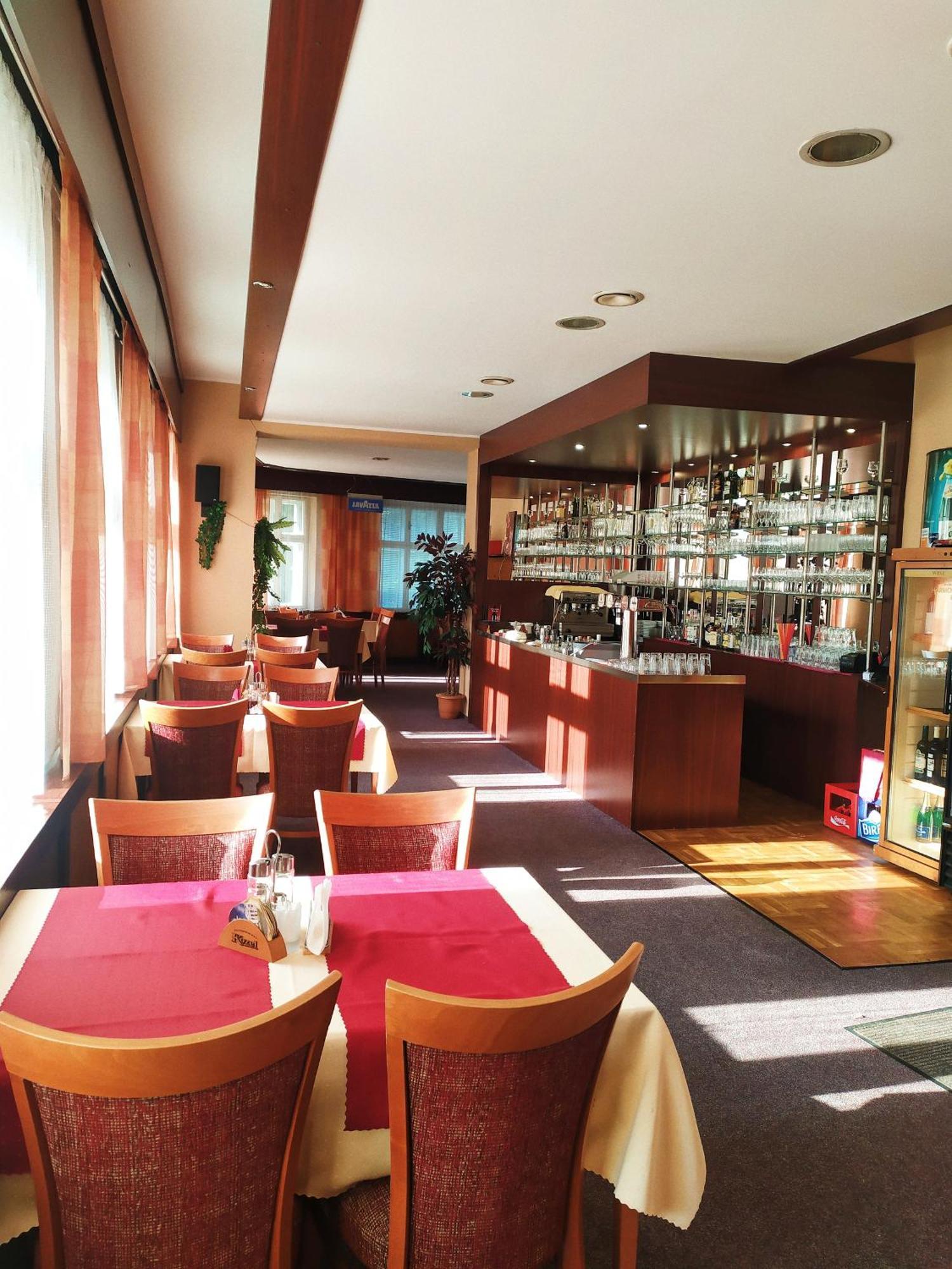 格兰德酒店 坦瓦尔德 外观 照片