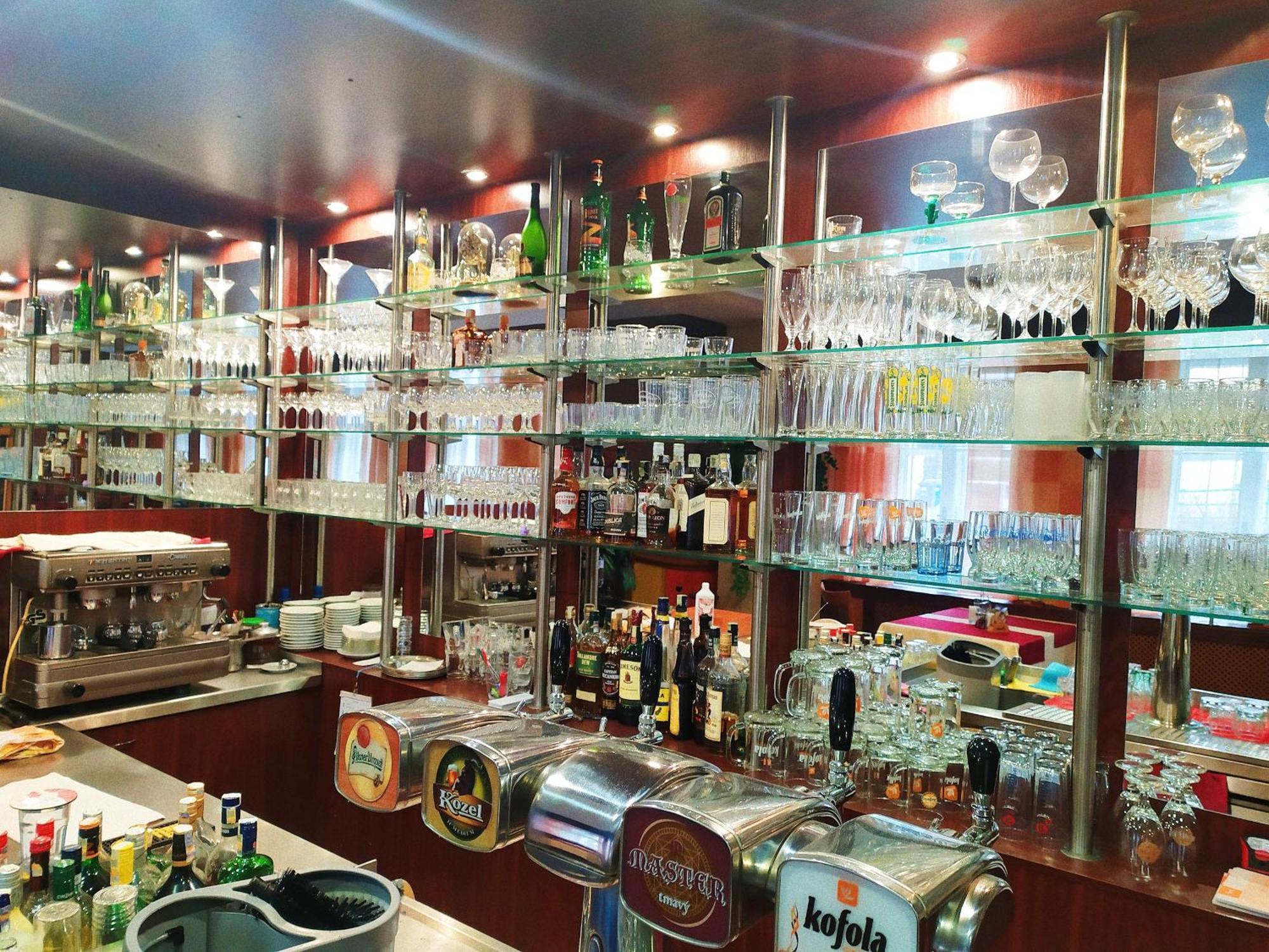 格兰德酒店 坦瓦尔德 外观 照片